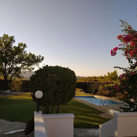 Paradisos Archangelos * Archangelos (Rhodes)